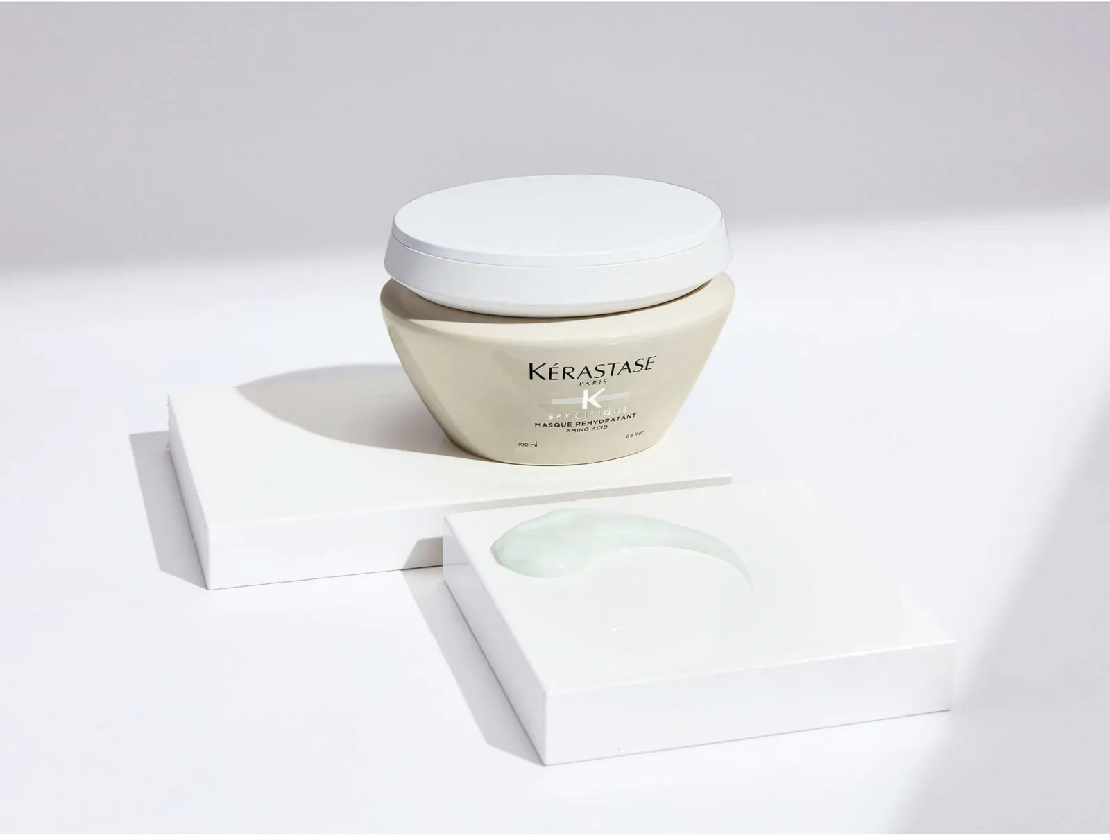 Kérastase Specifique Masque Réhydratant Intense Rehydrating Gel-masque For Dry Ends 200ml 6.8 Fl.oz 5 Kérastase Specifique Masque Réhydratant Intense Rehydrating Gel-masque For Dry Ends 200ml 6.8 Fl.oz - Image 3